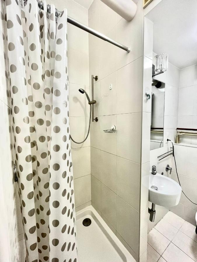 Bezagenta Rooms Centrum Warszawa Eksteriør billede